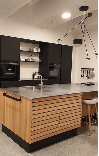 Stålbordplade – køkken 1